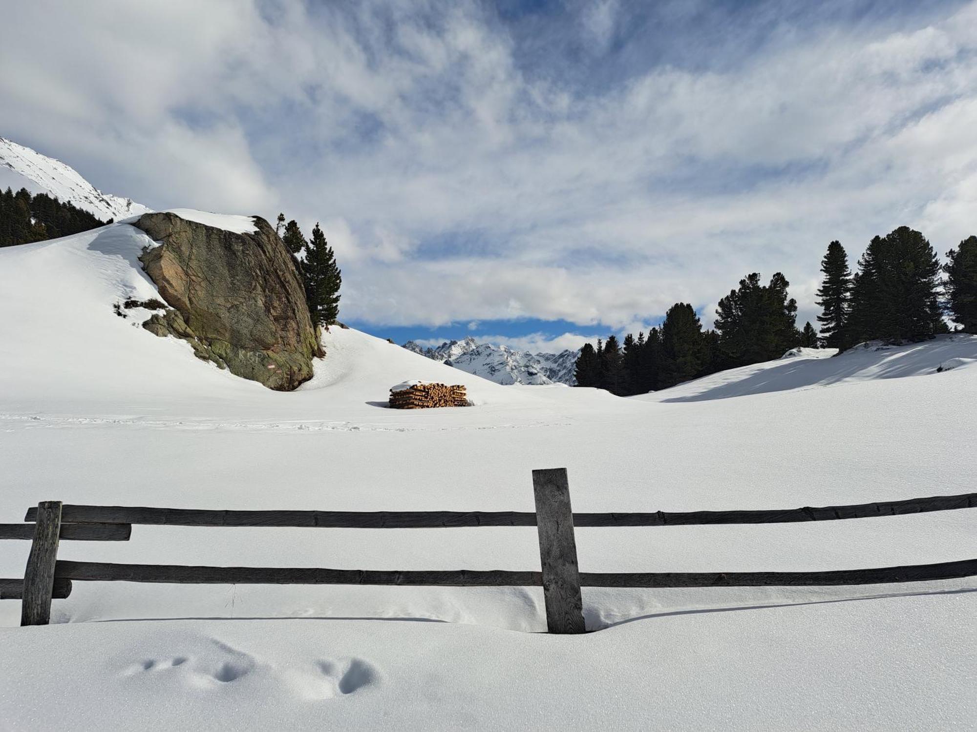 Apart Am Brunnen Ried im Oberinntal Exterior photo